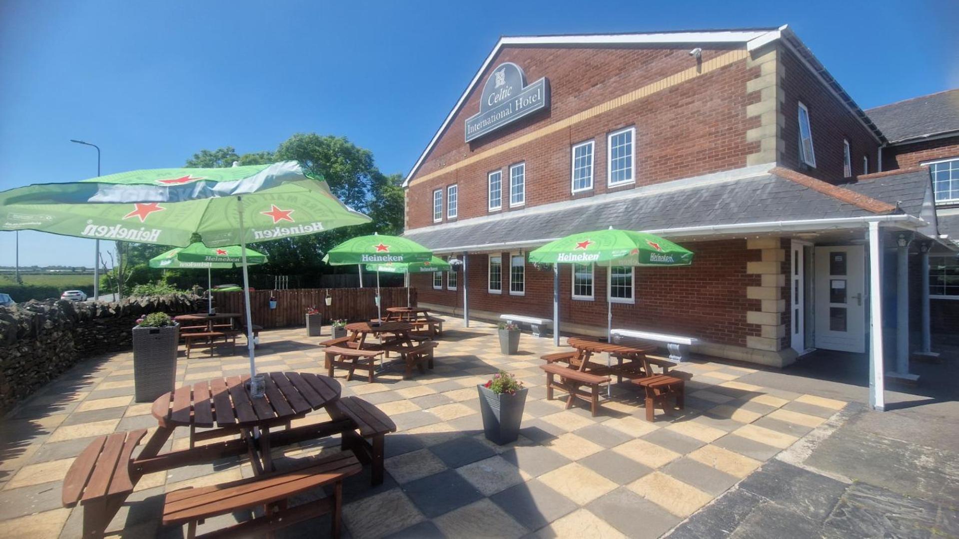 Celtic International Hotel Cardiff Airport Barry Luaran gambar
